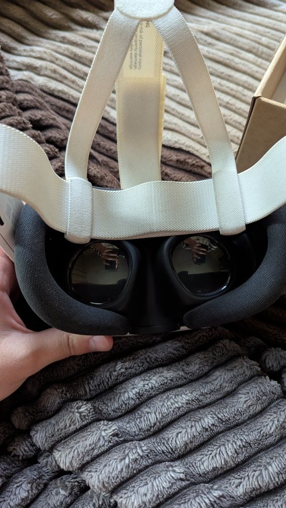 VR шлем Oculus Quest 3  в идеальном состоянии