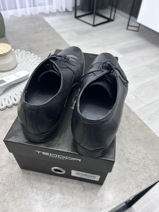 Официални обувки Teodor
