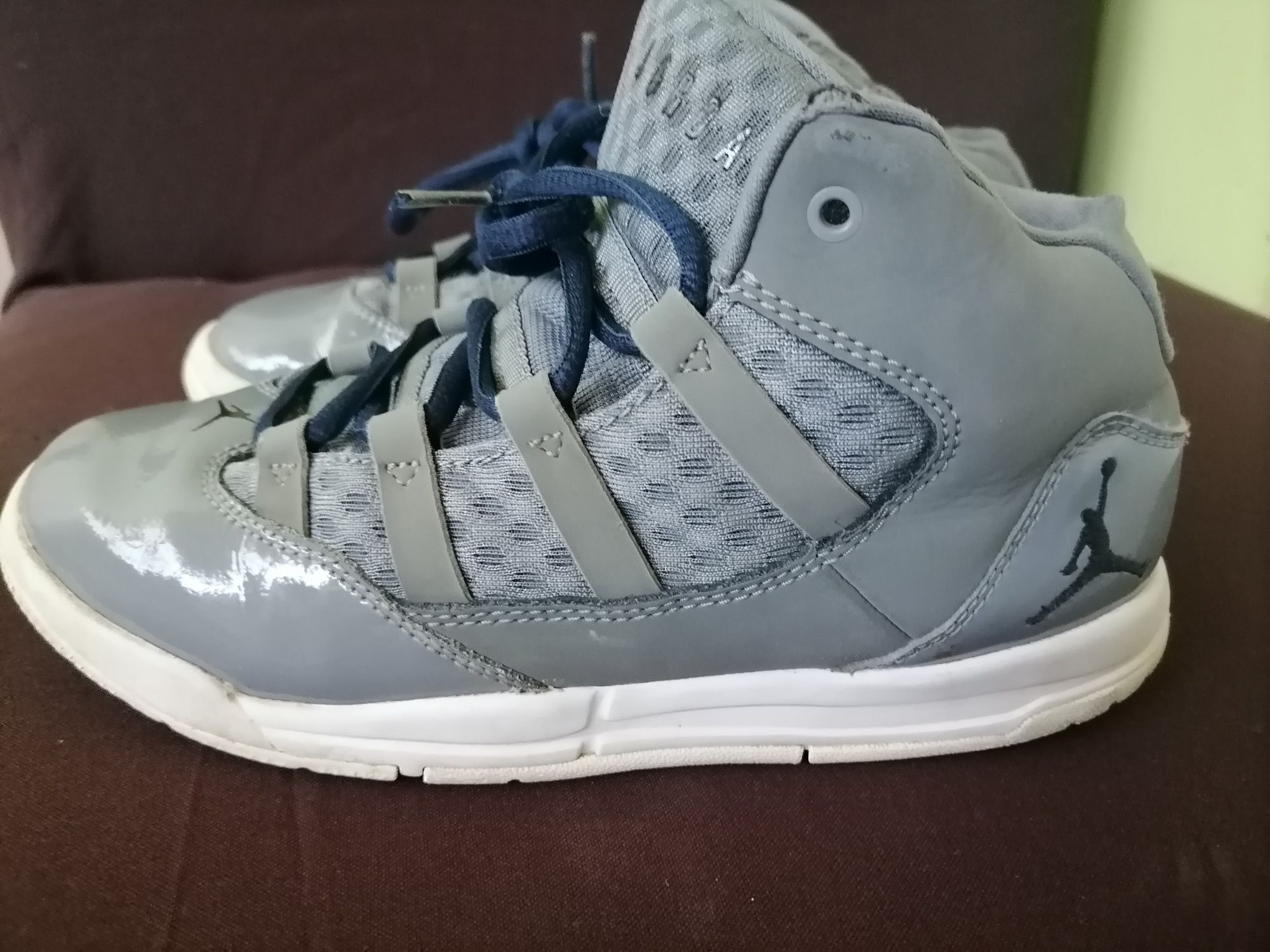 Детски кецове Jordan 35