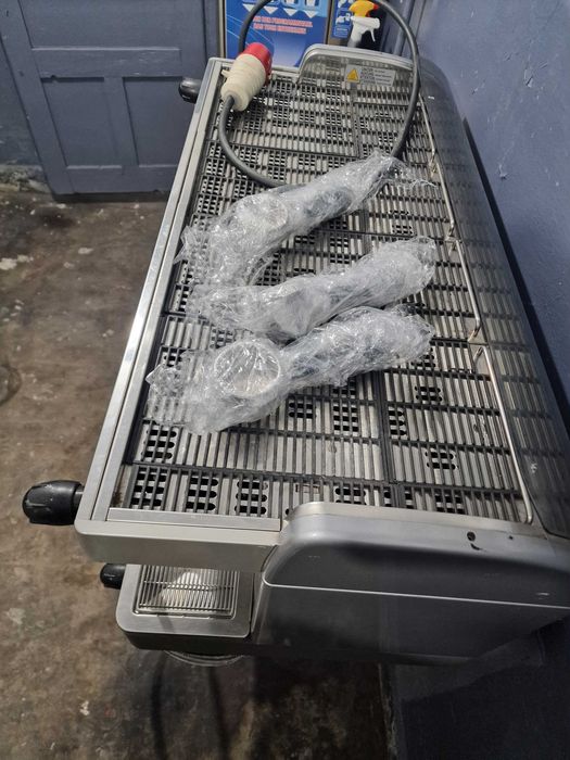 Expresor profesional 3 grupuri