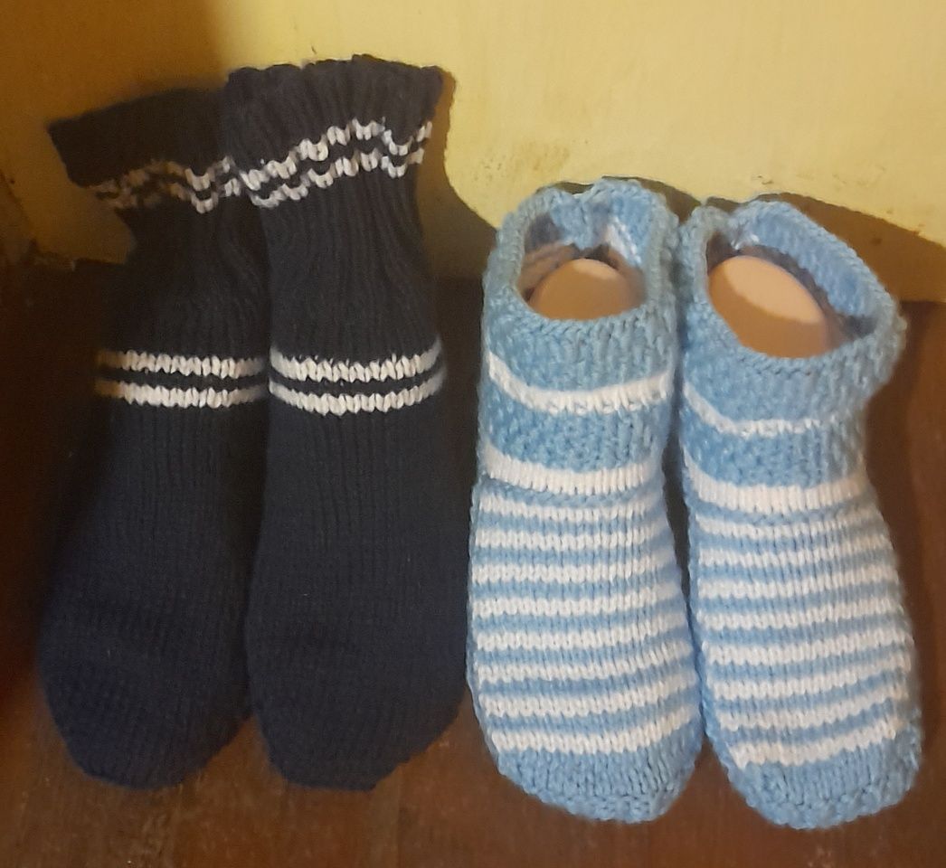 Ръчно плетени дамски чорапи и терлици