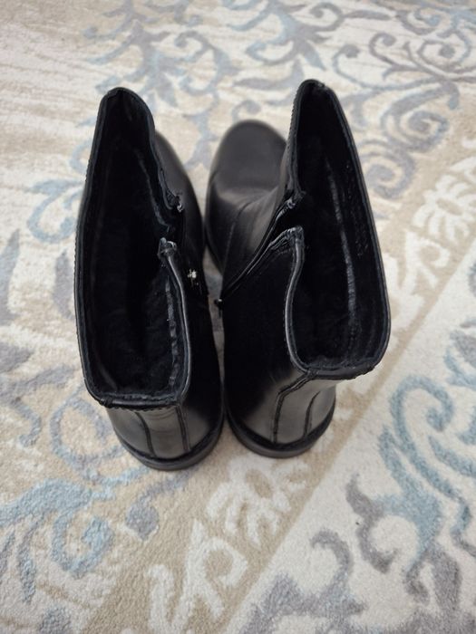 Зимние ботинки,сапожки