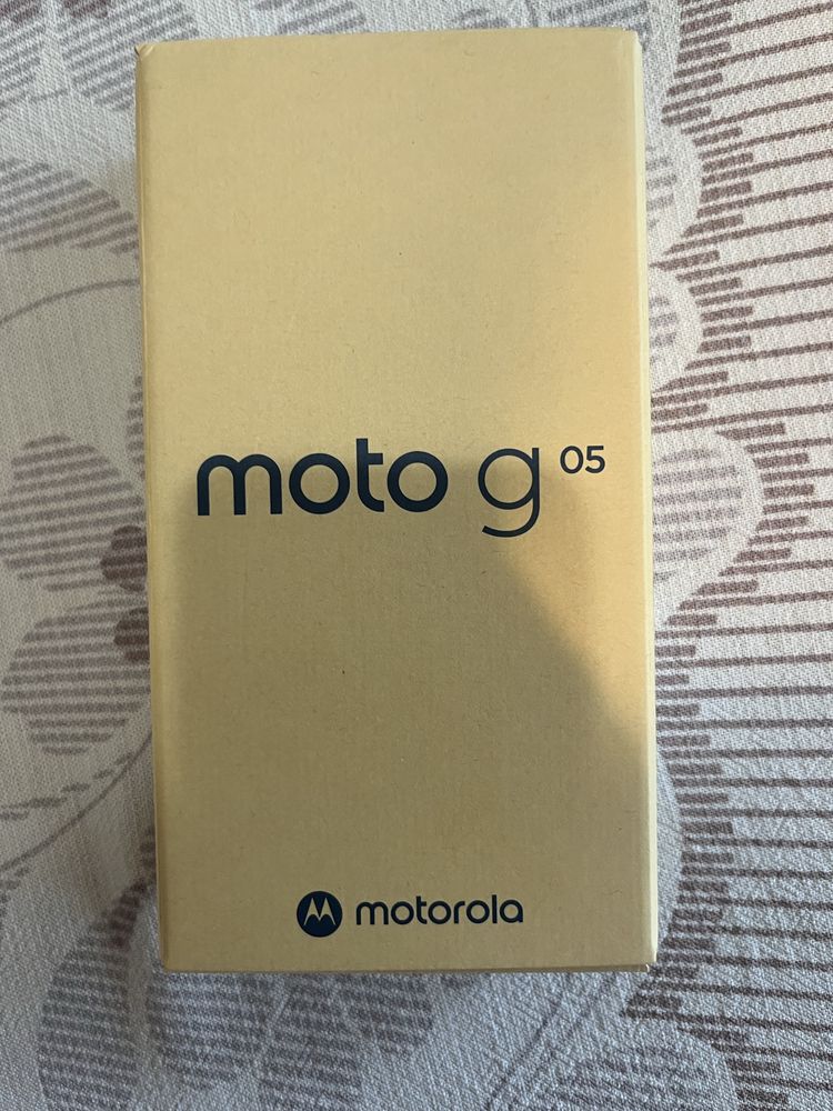 Продавам Чисто нова Motorola g05