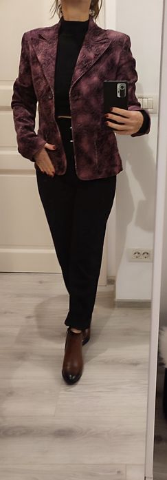 Sacou  mov prună, nuanță superbă, din catifea, cambrat