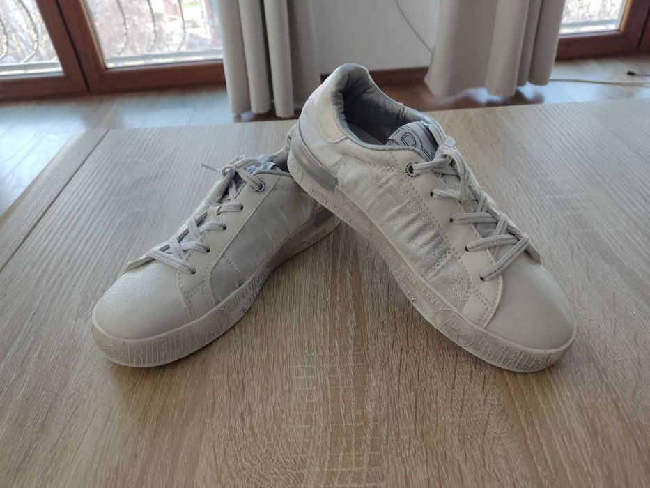 Маратонки, кецове, обувки, сандали за момиче