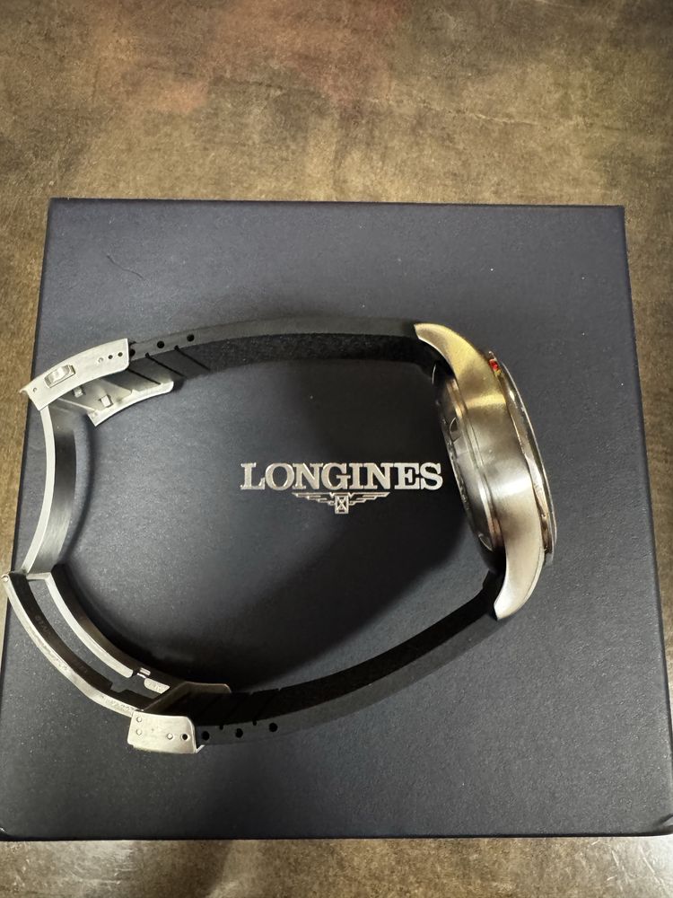 Longines Conquest V.H.P.
