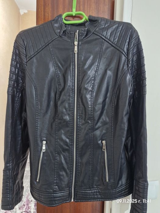 Дамско кожено яке