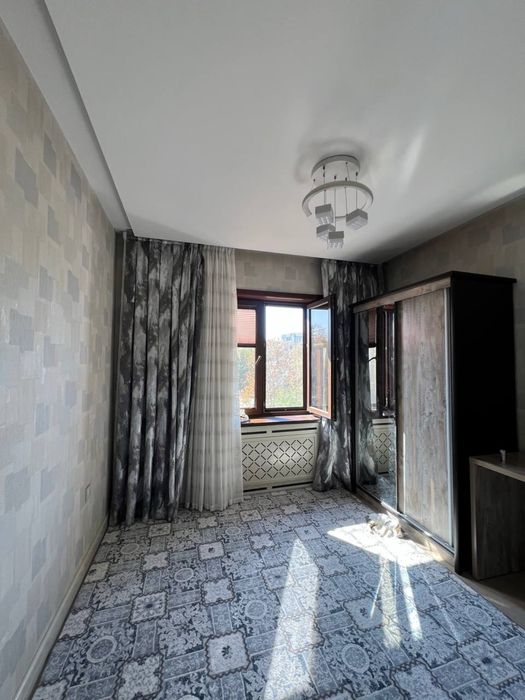 Срочно!!! Массив куйлюк 5 Продажа квартиры  5/3/5  117 кв