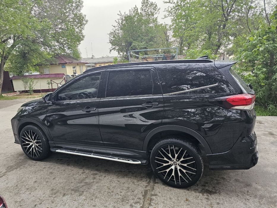 Toyota Rush торг есть