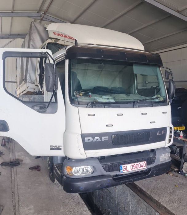 Dezmembrez Daf Lf