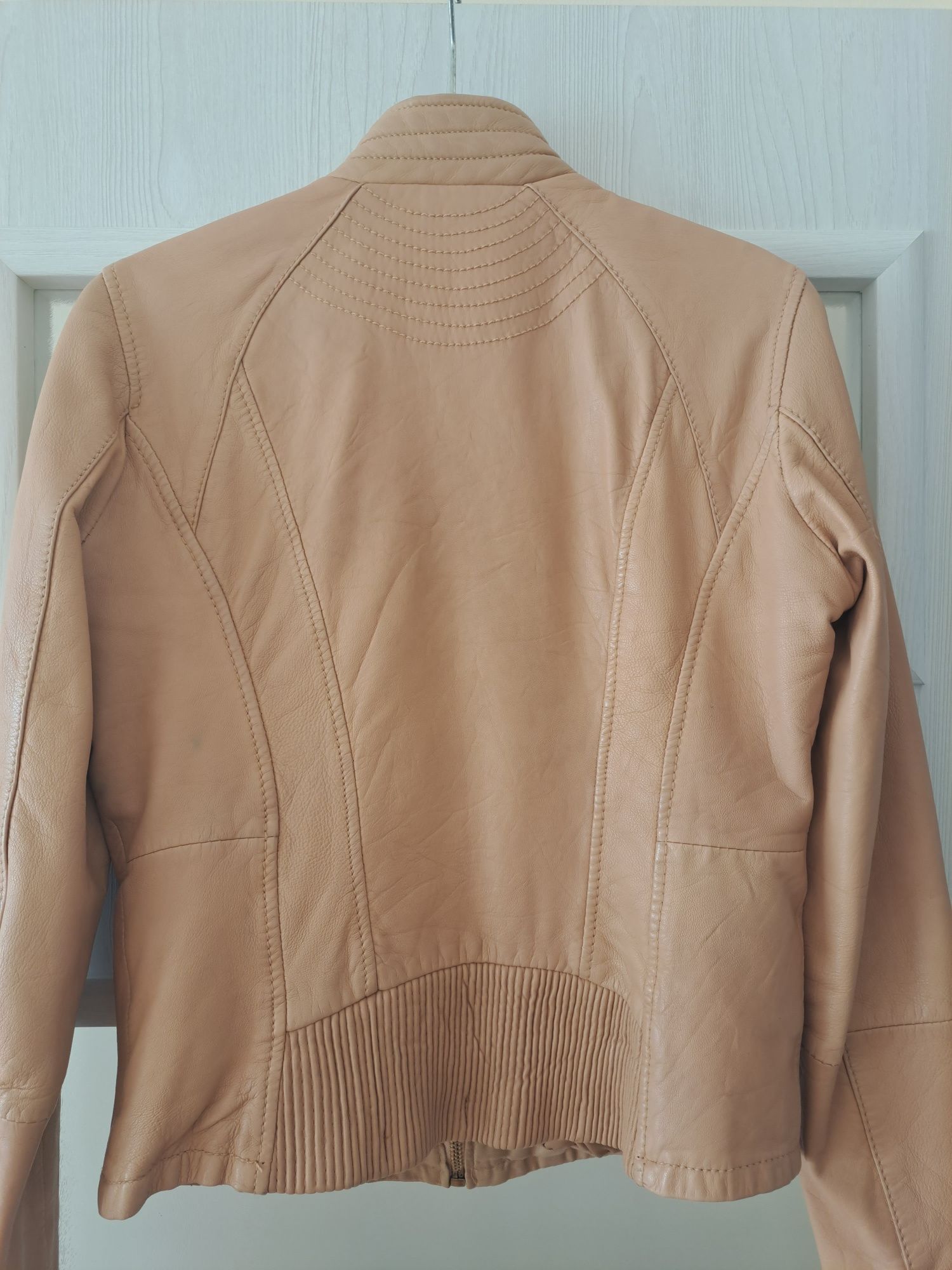 Естествена кожа Bershka