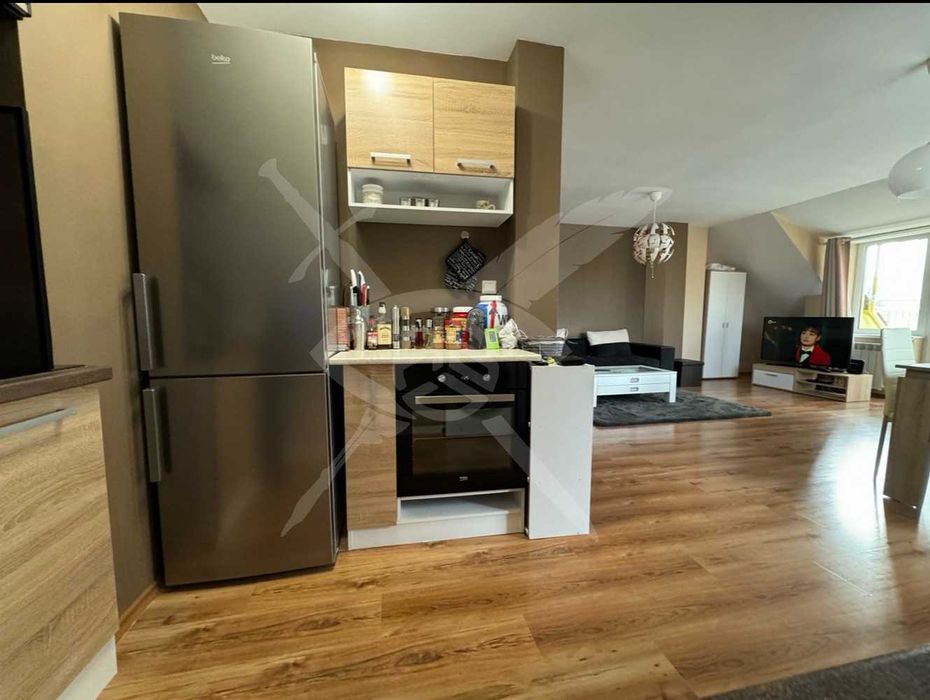 Продава се Двустаен апартамент в София, Младост 1А - 90 кв.м за 2489 €/кв.м - Снимка #4