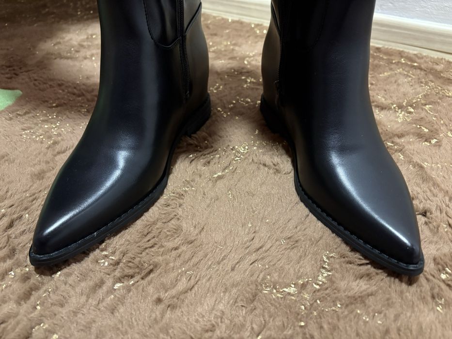 Продавам нови ботуши