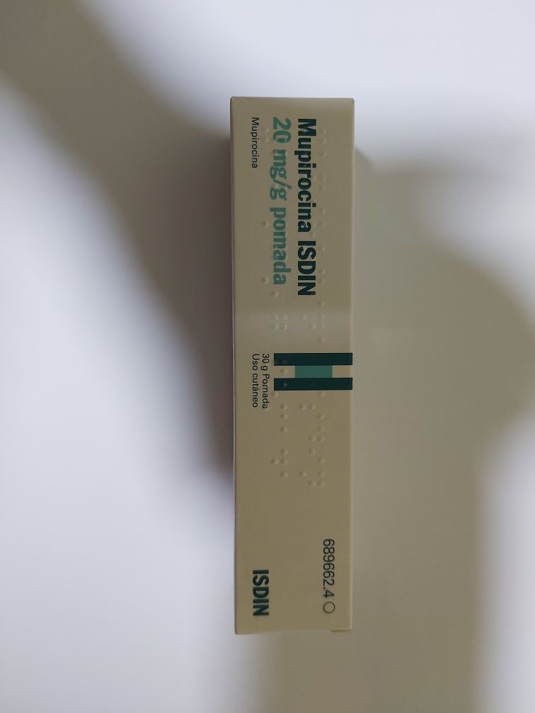 Vând unguent Mupirocin 30 g