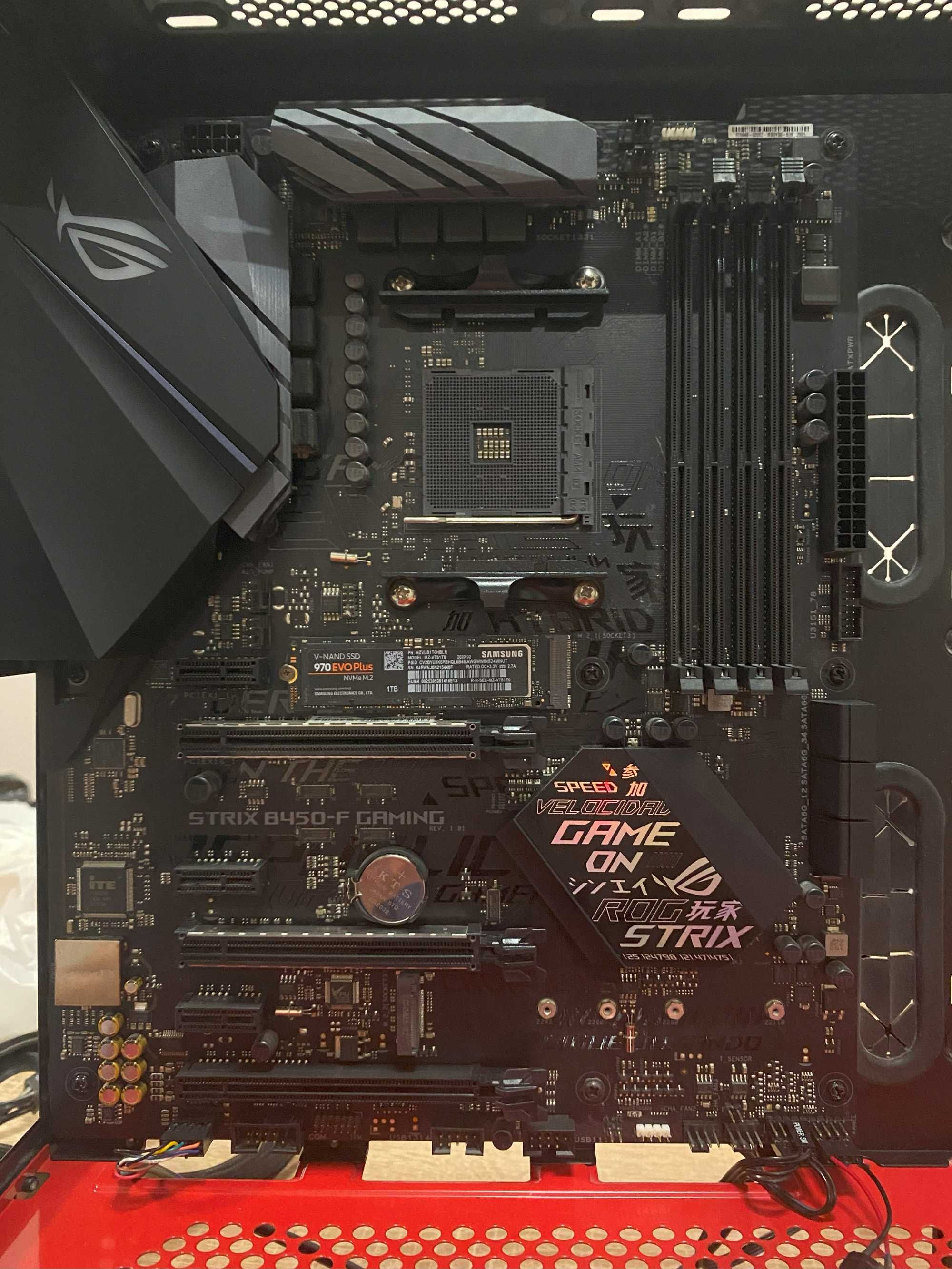 Компютър RTX 4070 SUPER | Ryzen 7 3700x | 16GB RGB RAM 3600mhz |