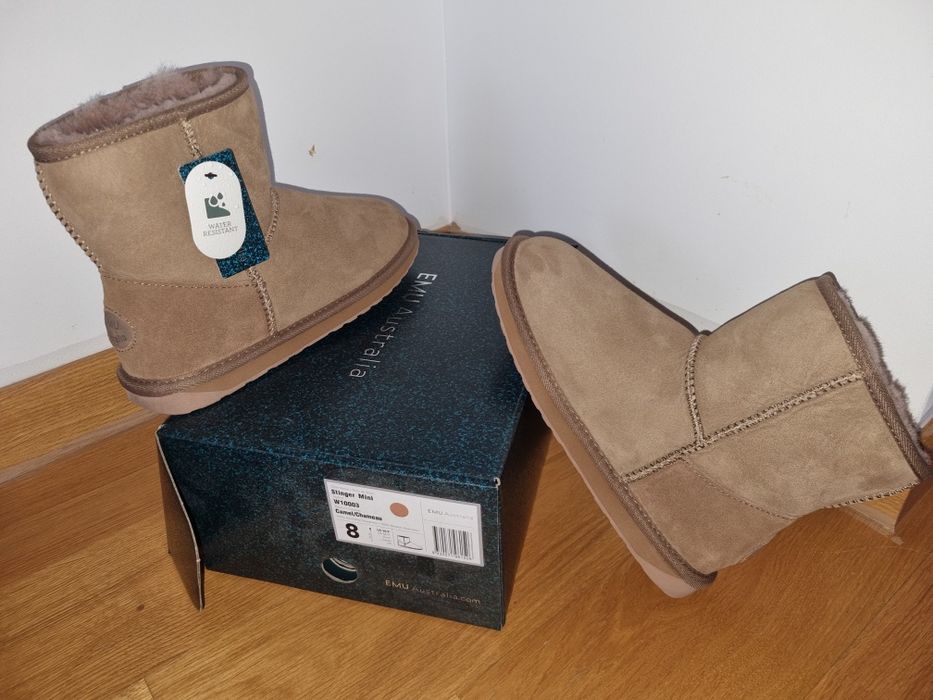 Cizme EMU Australia 39 noi - similar UGG(potrivite 37jum-38)