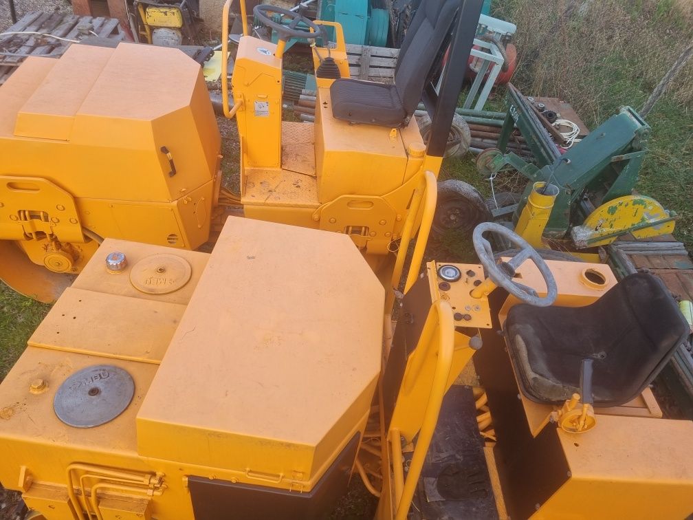 Cilindru compactor Bomag de 3 t și 2 t. Motor hatz. Dubla vibrație.