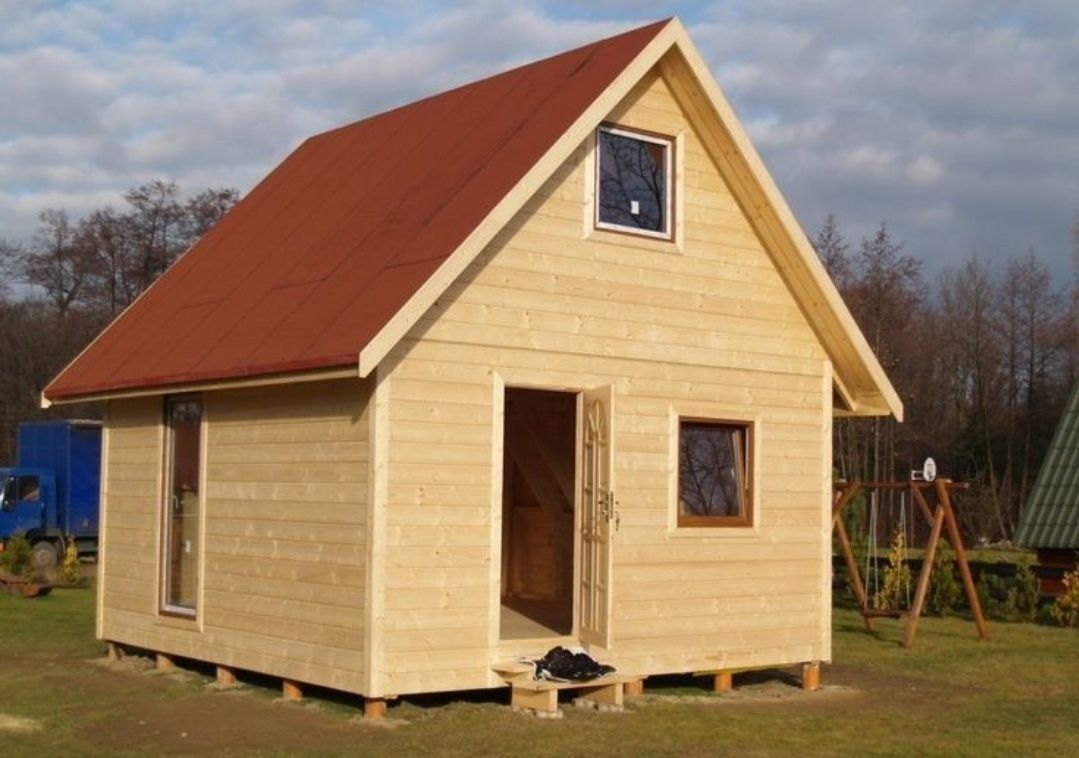 Construim  case din lemn