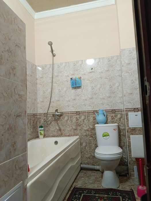 Продаётся двухкомнатная квартира в центре города. Возможен обмен