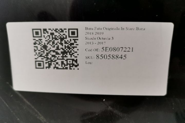 Оригинална предна броня в добро състояние Шкода Октавия / Skoda Octavi