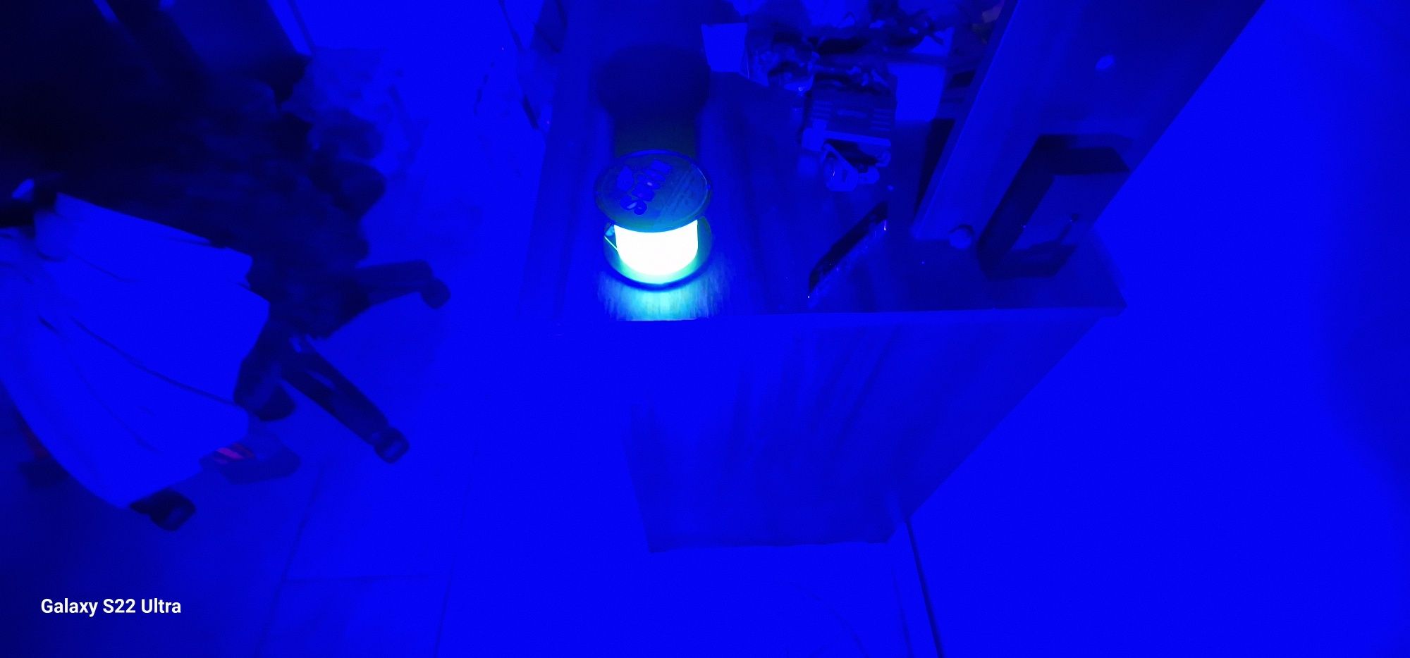 Lanterna pescuit cu lumina  fluorescenta