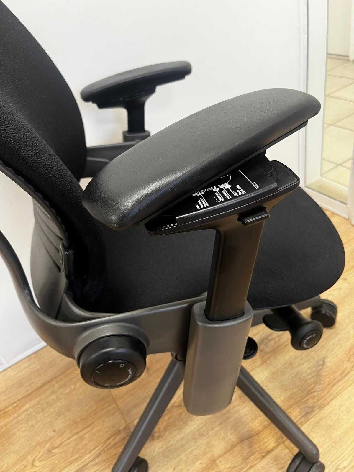 Refurbished Steelcase Leap V2