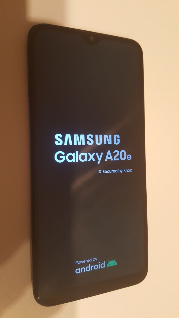 Samsung galaxy A  20e