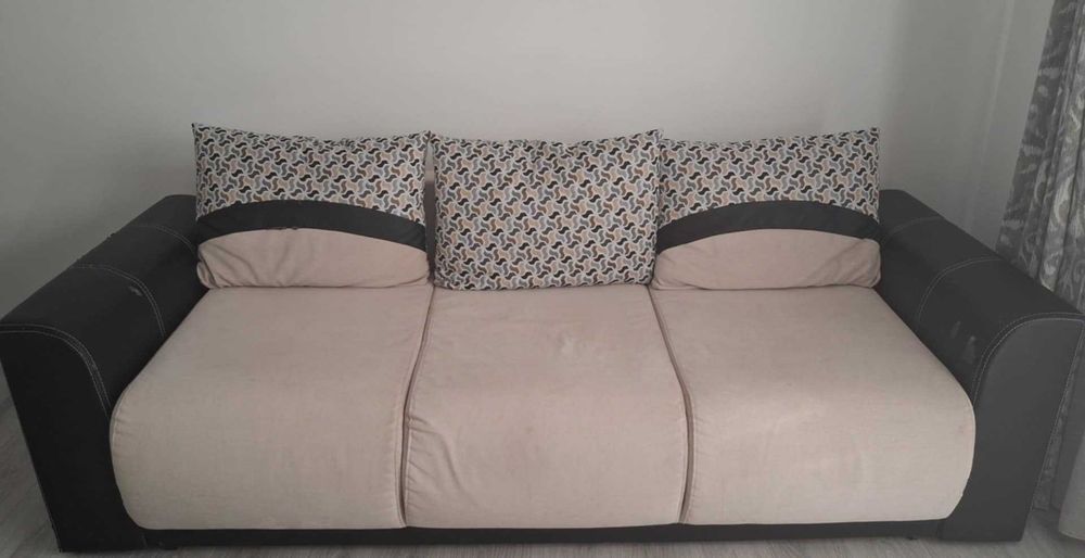 Canapea extensibila cu lada de depozitaresi 2 fotolii