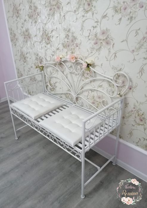 Bancă metalică decorativă pentru evenimente în aer liber/grădină