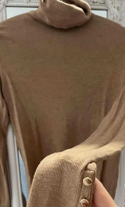 Есенни блузи и пуловери