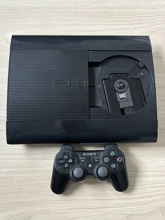 Playstation SuperSlim, Modat. 500gb