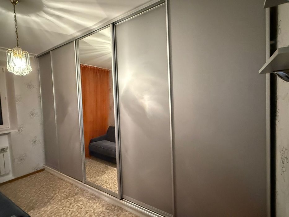 Продается шкаф купе в хорошем состоянии