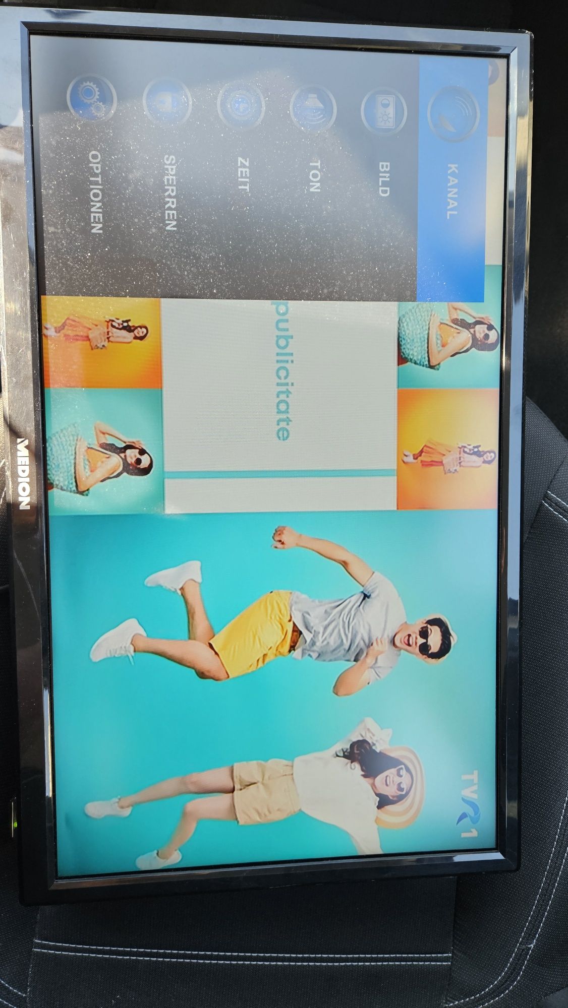 Tv medion 21,5 inch 12v