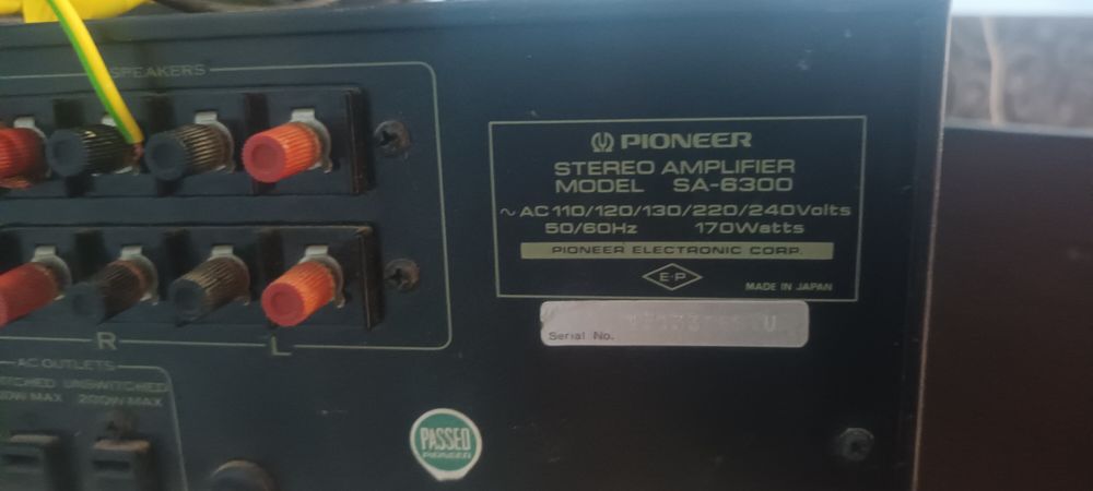 Vând stație pionier 4 canale V:220 putere:170w