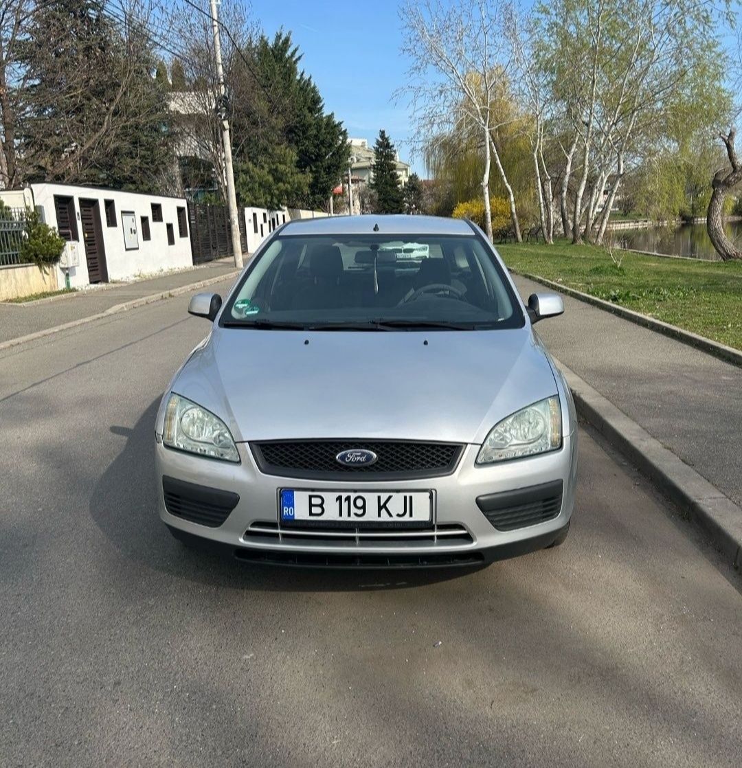 Vând sau schimb cu logan