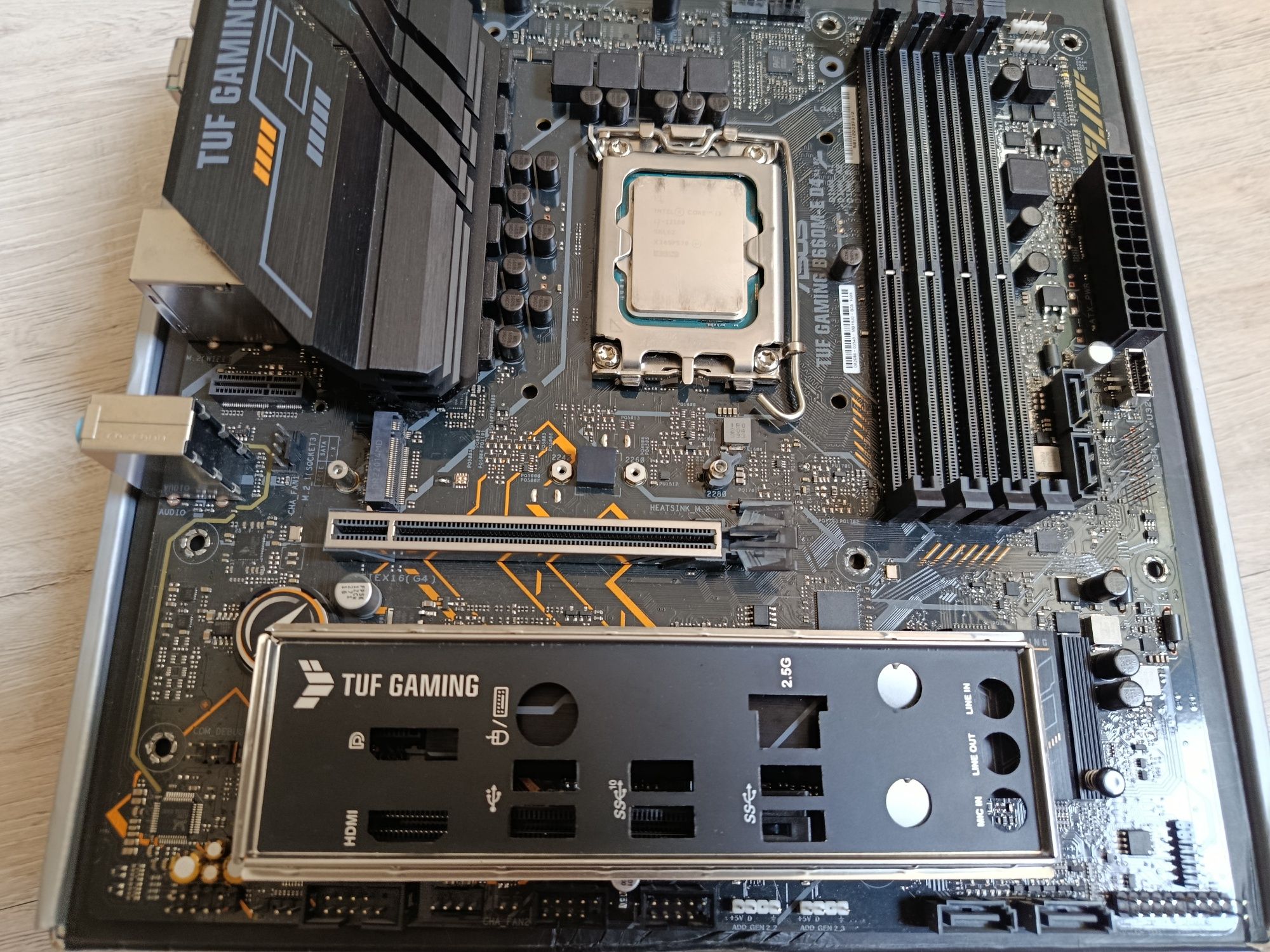 Asus tuf gaming B660M-e D4+I3 12100, не f