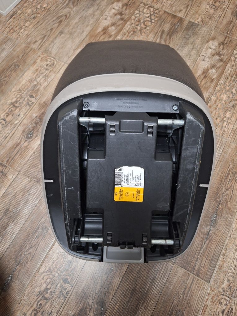 База за столче Maxi Cosi 2 way Fix