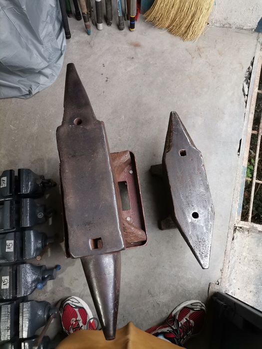 Голяма наковалня 60кг.