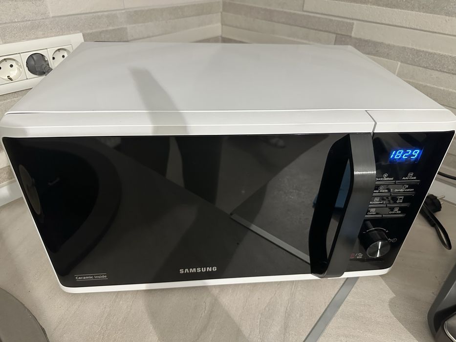 Cuptor cu microunde Samsung