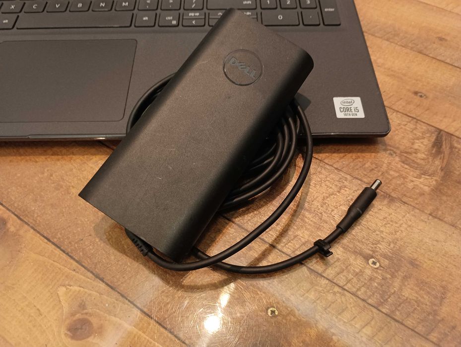 Лаптоп Dell Latitude 3510 i5-10210U 16GB 256GB NVMe / 15,6"