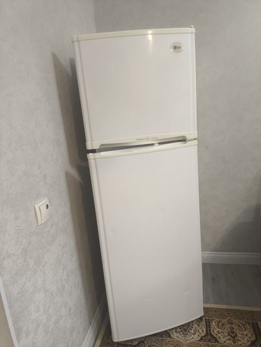Продам Холодильник Lg б/у