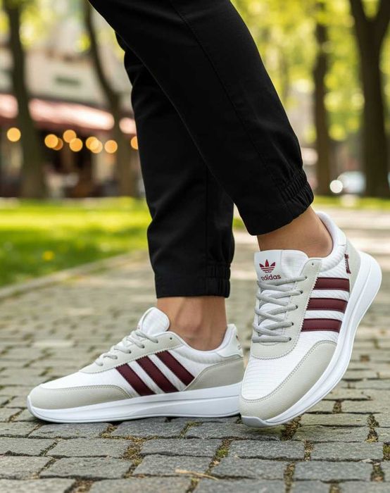 ADIDAS светло сиво и бяло  Код: 2014