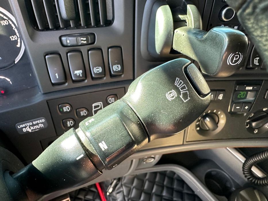 Ansamblu Cap tractor Semiremorca basculabila