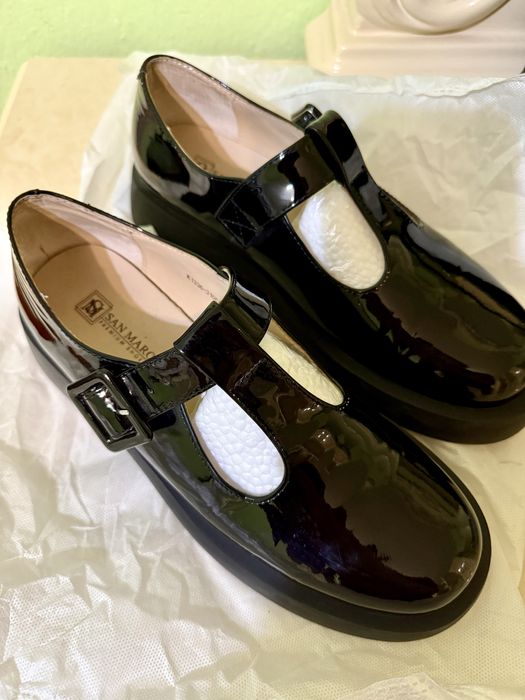 Лоферы из Сан маро лаковая натуральная кожа 8000 тг