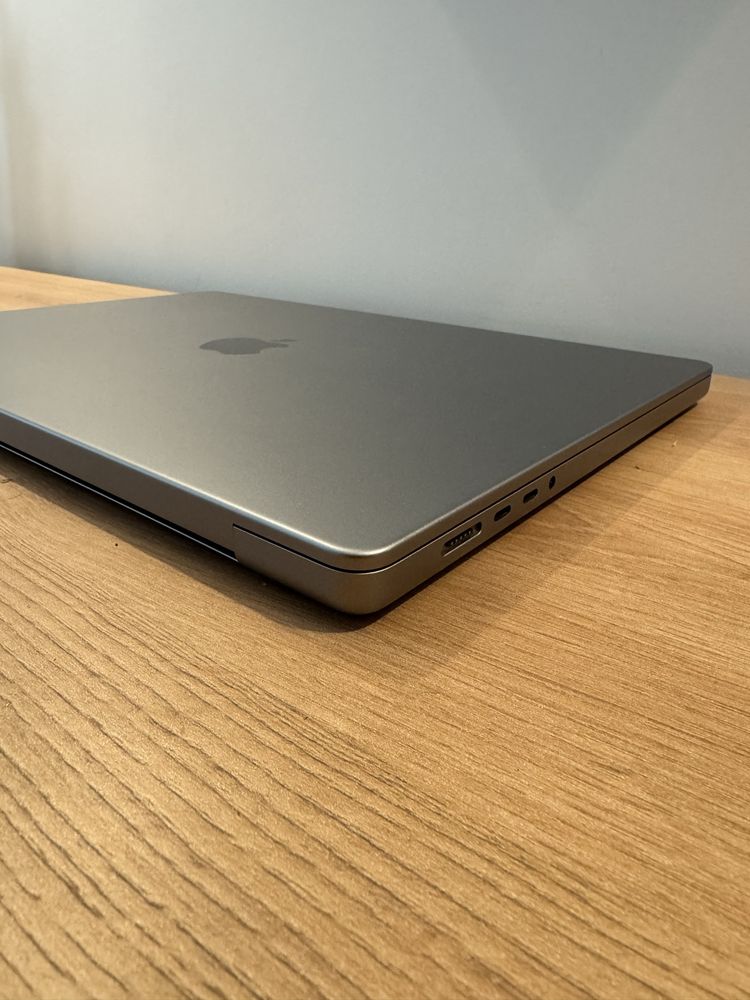 MacBook 16” Pro M1