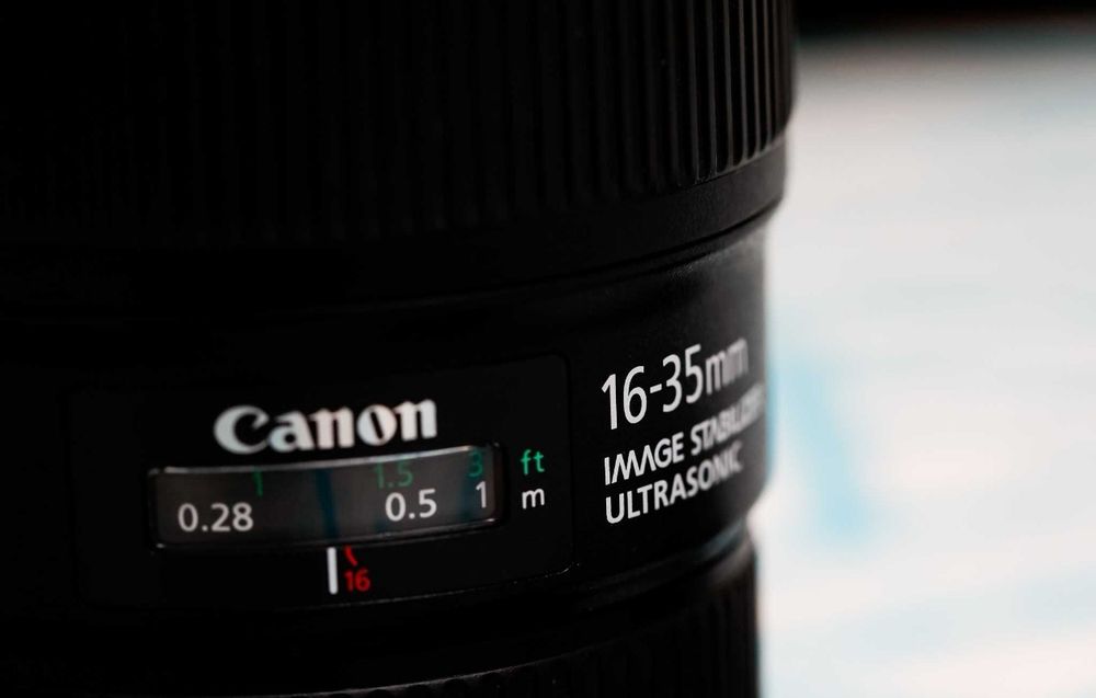 Obiectiv Canon EF 16-35mm F4 L IS