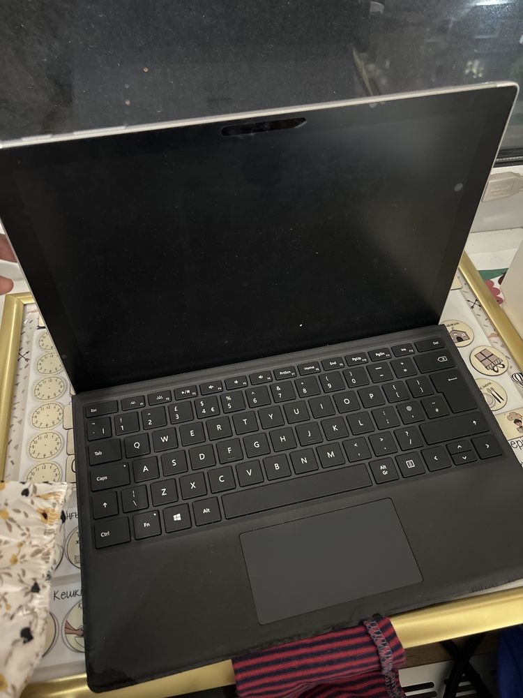 Ноутбук Microsoft Surface Pro
