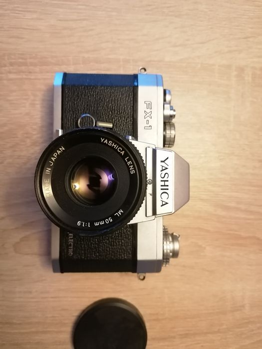 Фотоапарат yashica  fx 1