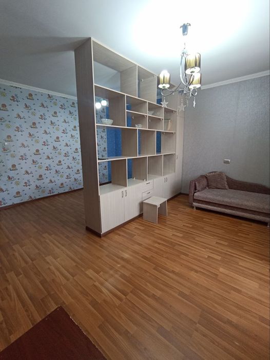 Продается трёхкомнатная квартира на массиве Водник