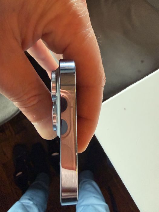 Iphone 13 pro……1